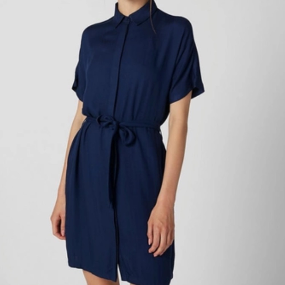 (A9) Alton Gray keyhole back Navy Blue shirtdress with‎ pockets, Size 4